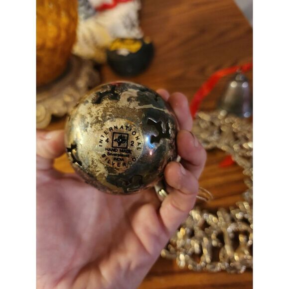 Vintage Silverplate Silver Tone Christmas Decor And Ornament Lot Of 5 - Picture 8 of 13